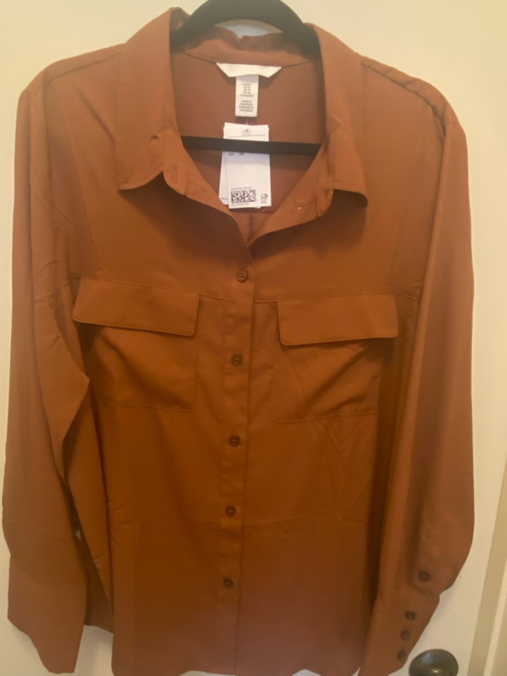 H&M Rust Button-Up Shirt - Picture 2 of 6